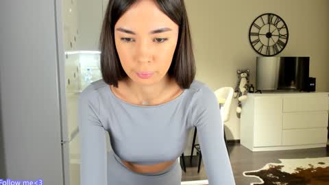 Bella online show from 7, 1, 2025