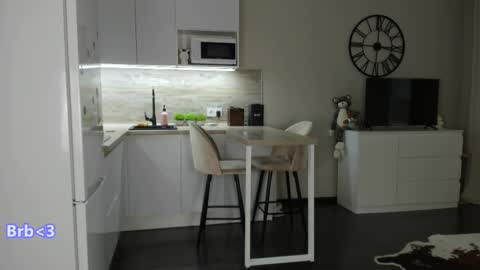 Bella online show from 25, 10, 2025