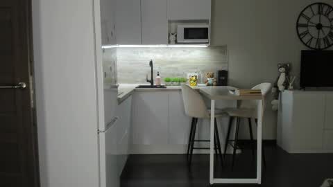 Bella online show from 5, 2, 2026