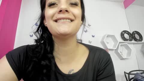 Nina online show from 12, 1, 2025