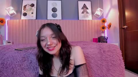 nina_ford_ online show from 12, 3, 2026