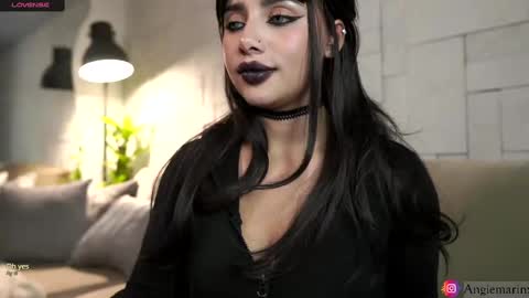 Angie online show from 27, 2, 2025