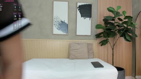 NINA online show from 7, 2, 2025