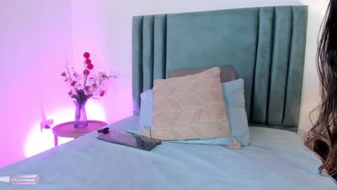 Nina online show from 13, 1, 2025