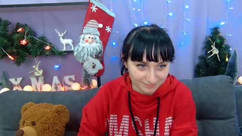 ninaflawlees online show from 2, 12, 2024