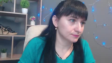 ninaflawlees online show from 22, 11, 2025