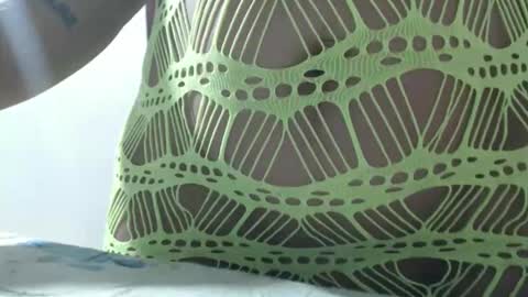 Ninapalmer online show from 11, 4, 2026