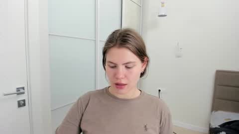 ninarihh online show from 28, 2, 2025