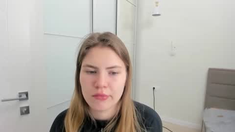 ninarihh online show from 1, 3, 2025