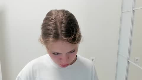 ninarihh online show from 11, 9, 2025