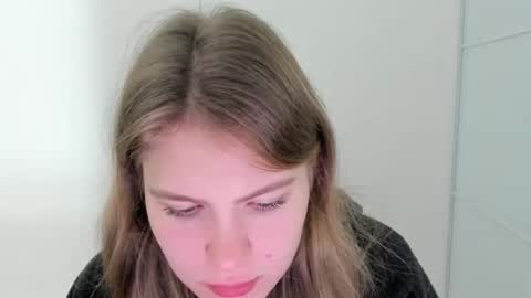 ninarihh online show from 26, 10, 2025