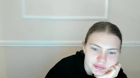 ninarihh online show from 18, 11, 2025