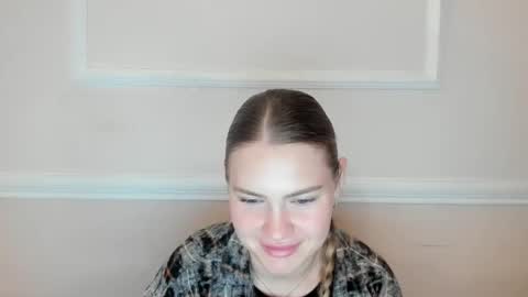 ninarihh online show from 21, 11, 2025