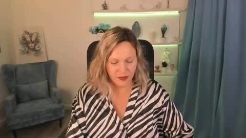 Snapshot of ninastarle chatting on 20, 9, 2025 ninastarle online show from 20, 9, 2025