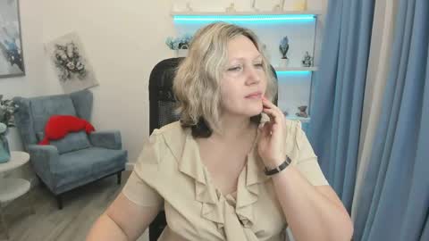ninastarle online show from 7, 6, 2026