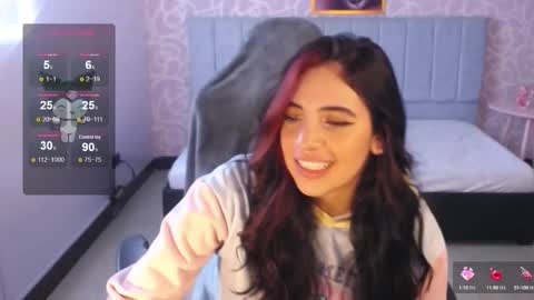 Snapshot of ninfa_ch chatting on 4, 1, 2025 Ninfa  online show from 4, 1, 2025