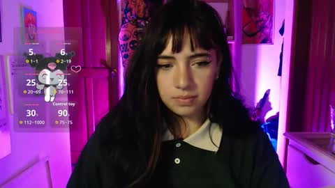 Snapshot of ninfa_ch chatting on 9, 10, 2025 Ninfa  online show from 9, 10, 2025