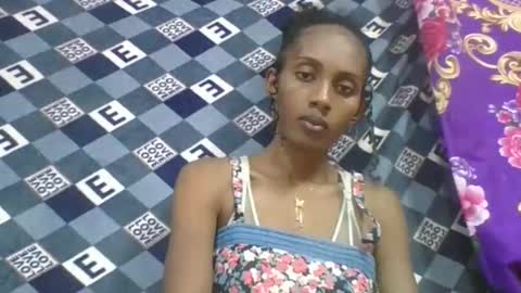 ninie246746 online show from 10, 3, 2026