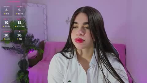 Snapshot of ninna_tay chatting on 25, 11, 2025 Ninnaaaa online show from 25, 11, 2025