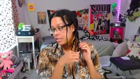 Snapshot of nintendhoe_ chatting on 1, 10, 2025 kiwi online show from 1, 10, 2025