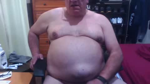 Snapshot of nionios67 chatting on 5, 10, 2025 Dennis online show from 5, 10, 2025