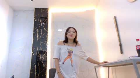 Snapshot of nix_siren chatting on 27, 7, 2026 online show from 27, 7, 2026