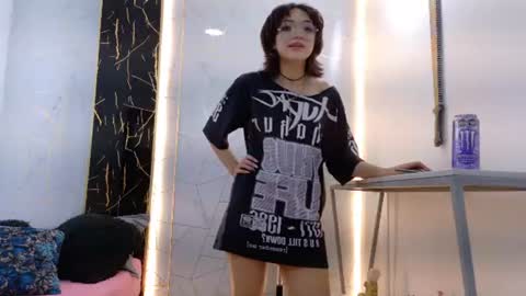 Snapshot of nix_siren chatting on 30, 7, 2026 online show from 30, 7, 2026