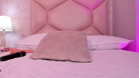   ambarsulliva  online show from 5, 3, 2025