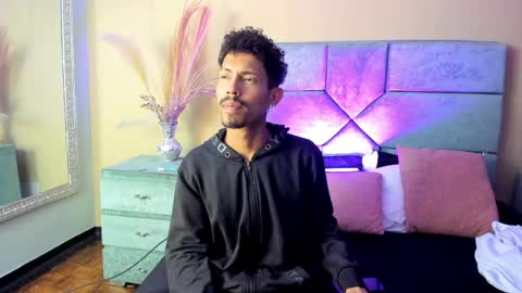 Snapshot of noaahtylor chatting on 9, 6, 2026 Noah online show from 9, 6, 2026