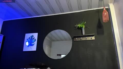 Noah  online show from 12, 11, 2025