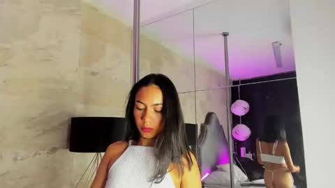 Zoe  online show from 9, 4, 2026