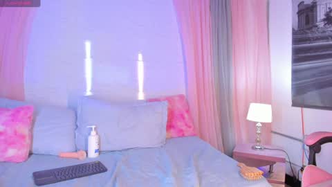 Sara  online show from 4, 2, 2025