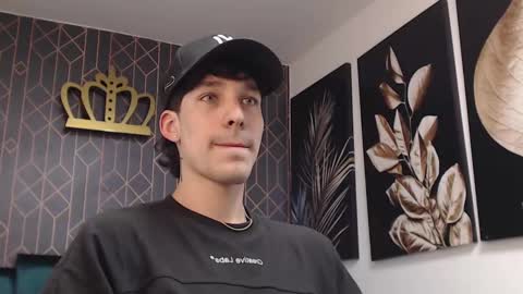 Noah Brigth online show from 5, 3, 2025