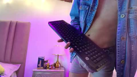 Noah online show from 11, 10, 2025