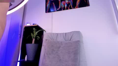 Snapshot of noah_devil_ chatting on 21, 9, 2025 noah_devil_ online show from 21, 9, 2025