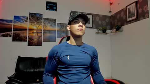 noah_flynn1 online show from 27, 2, 2026