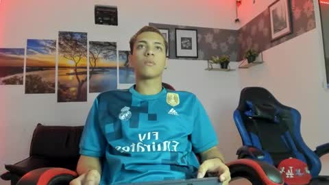 noah_flynn1 online show from 25, 3, 2026