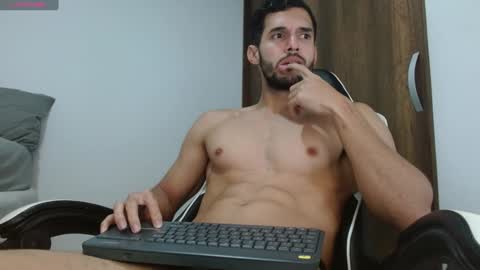 Snapshot of noah_jhonsonn chatting on 28, 1, 2025 Noah online show from 28, 1, 2025
