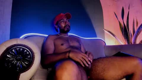 Snapshot of noah_jones__ chatting on 14, 12, 2024 Noah online show from 14, 12, 2024