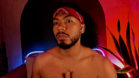 Snapshot of noah_jones__ chatting on 7, 2, 2025 Noah online show from 7, 2, 2025