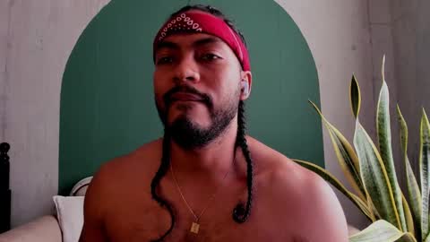 Snapshot of noah_jones__ chatting on 14, 2, 2025 Noah online show from 14, 2, 2025