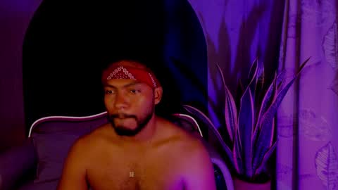 Snapshot of noah_jones__ chatting on 11, 3, 2025 Noah online show from 11, 3, 2025