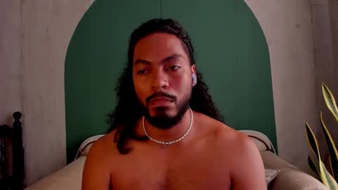 Snapshot of noah_jones__ chatting on 23, 10, 2025 Noah online show from 23, 10, 2025