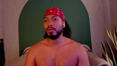 Snapshot of noah_jones__ chatting on 24, 10, 2025 Noah online show from 24, 10, 2025