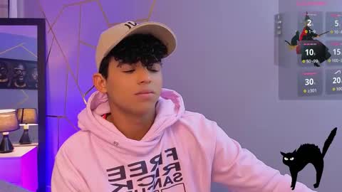 noah_smith04 online show from 27, 10, 2025