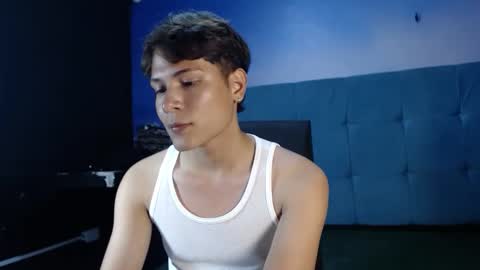 Snapshot of noahbakerr chatting on 21, 10, 2025 noahbakerr online show from 21, 10, 2025