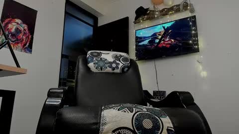 LIAM- noah online show from 26, 12, 2024