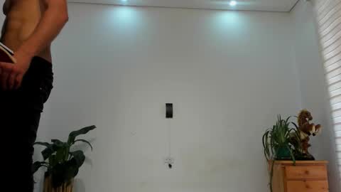 LIAM- noah online show from 28, 2, 2026