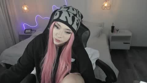 Snapshot of noahcryptic chatting on 13, 2, 2026 Noah online show from 13, 2, 2026