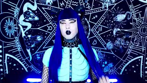 caroline online show from 20, 9, 2025